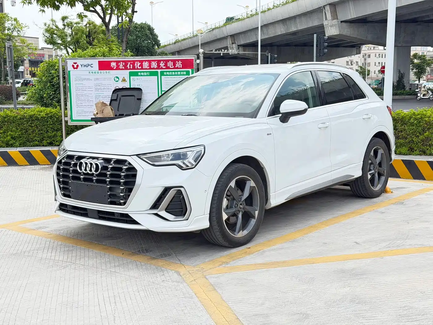 Audi Q3 2021