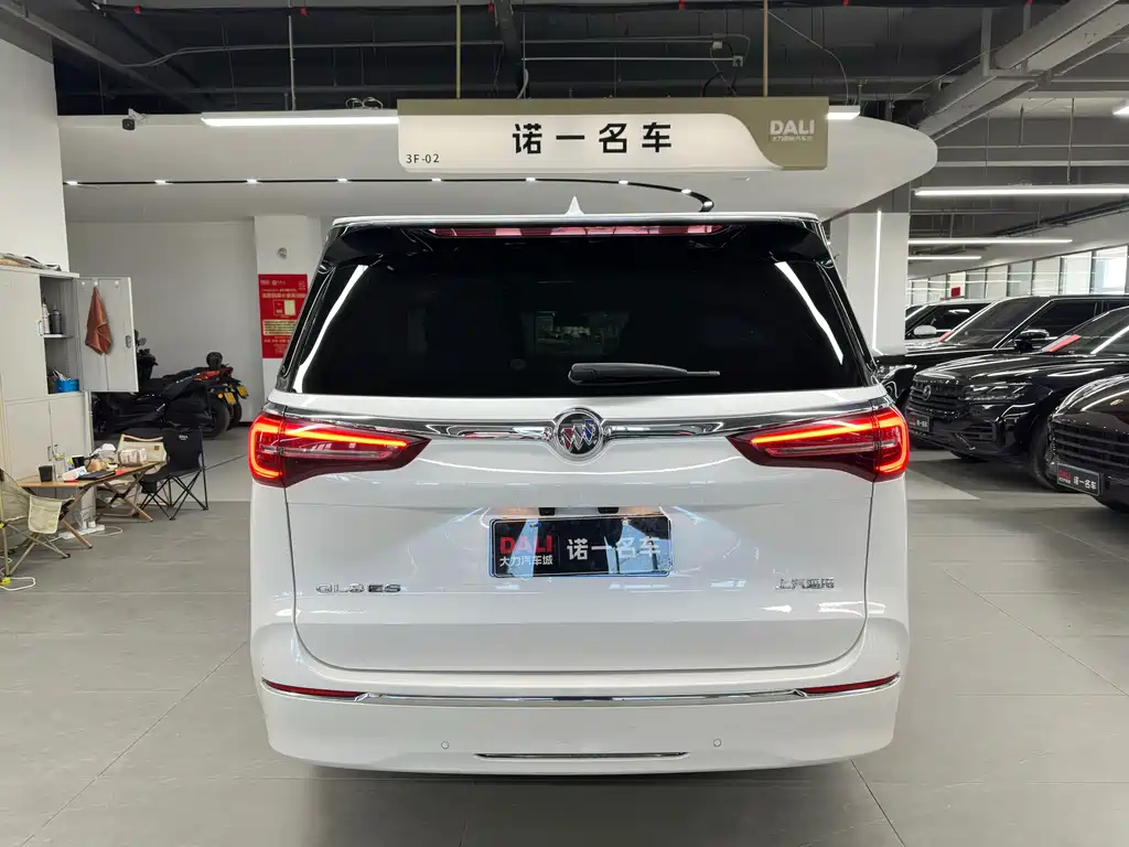 Buick GL8 2023
