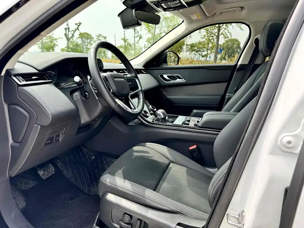 Land Rover Range Rover Velar 2023