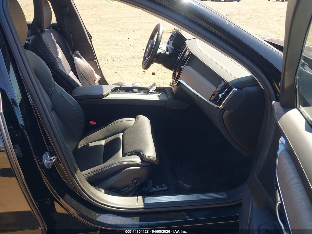 Volvo S90 2023