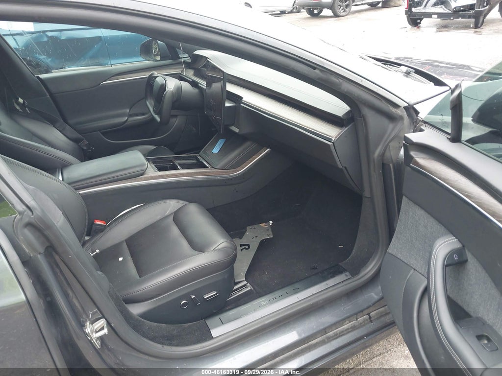 Tesla Model S 2021