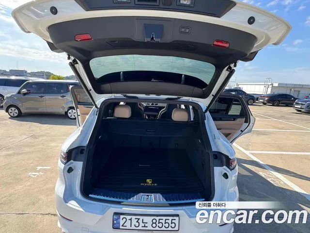 Porsche Cayenne 2024