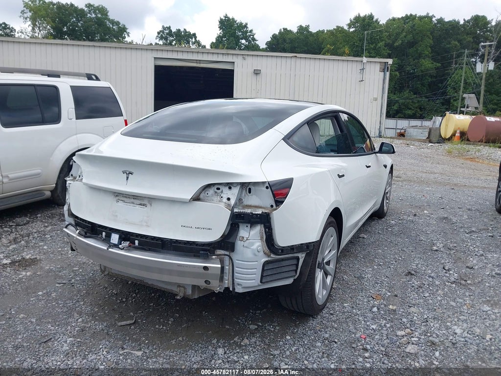 Tesla Model 3 2022