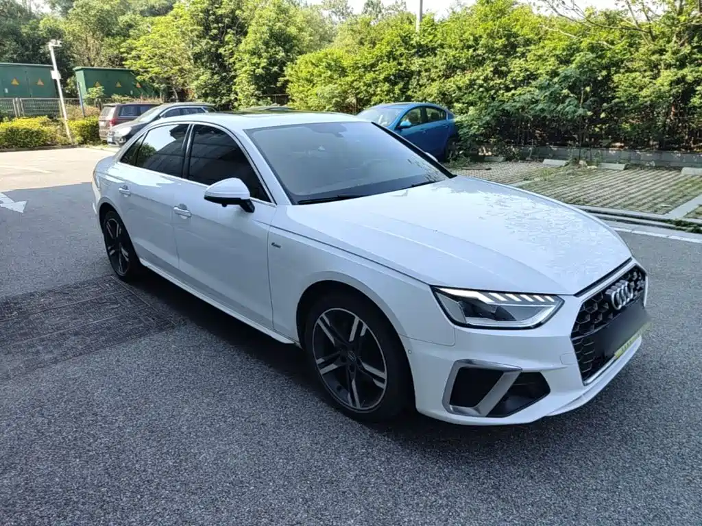 Audi A4 2021