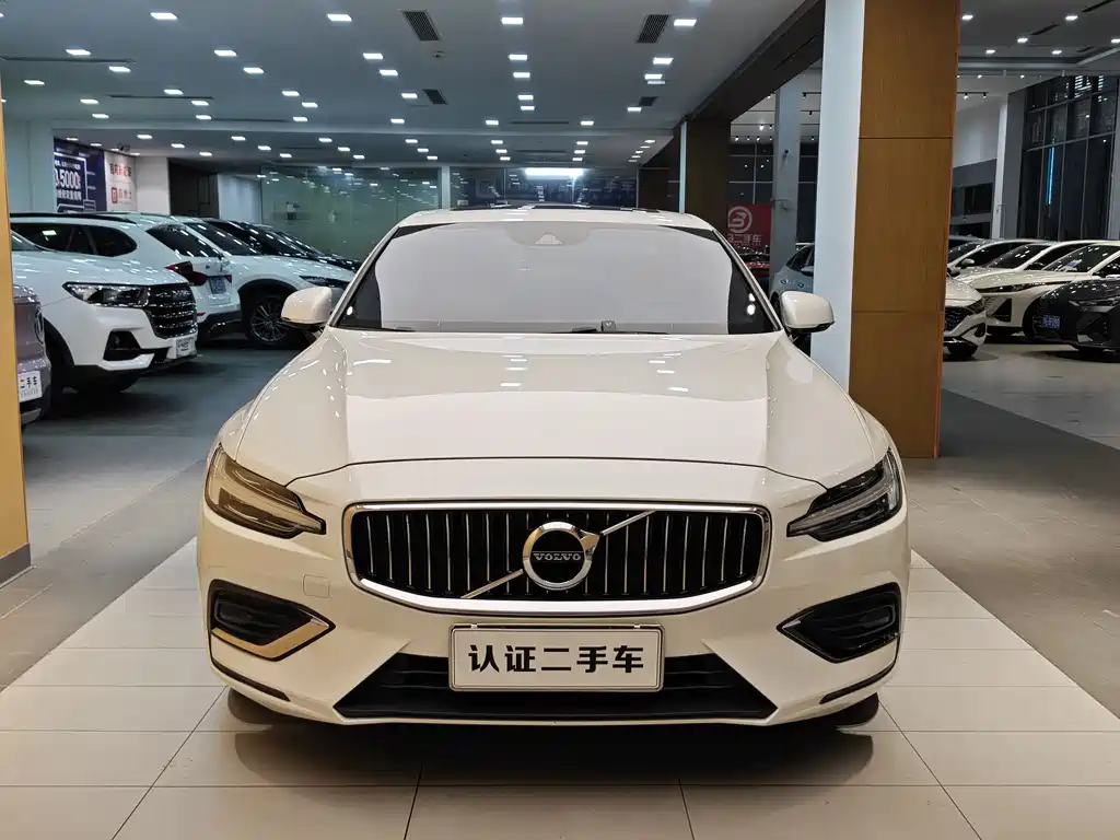 Volvo S60 2021