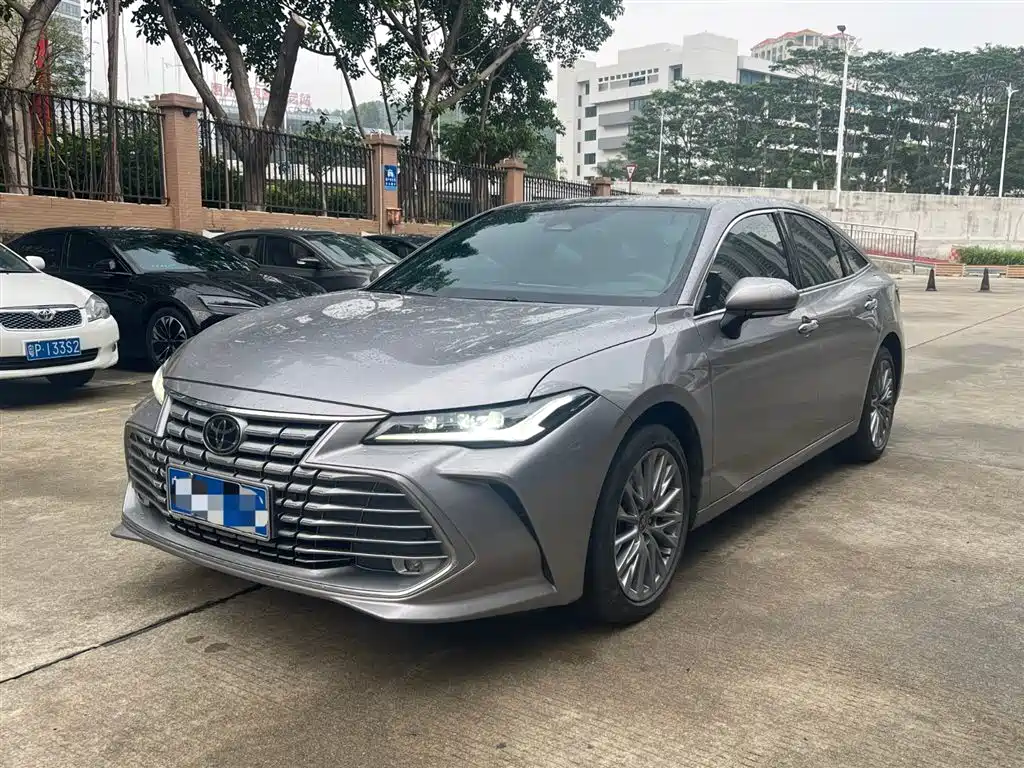 Toyota Avalon 2025