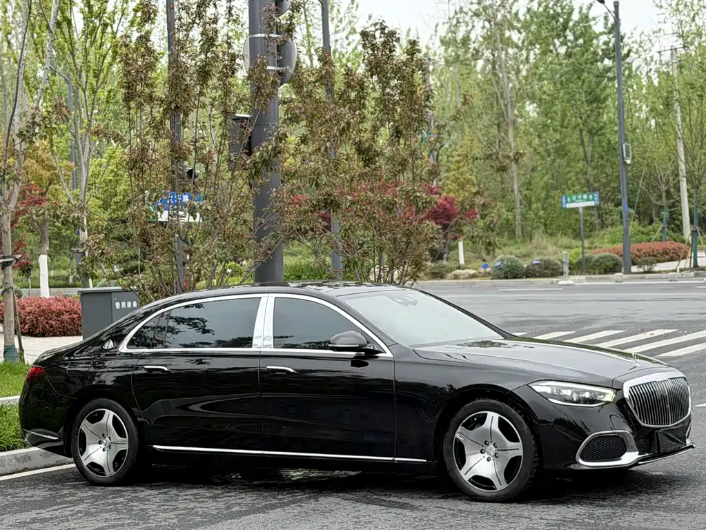 Mercedes-Benz Maybach S-Класс 2023