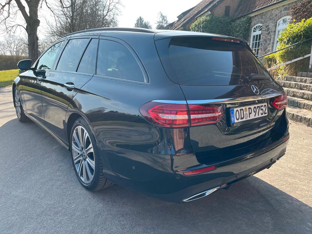 Mercedes-Benz E 400 2022