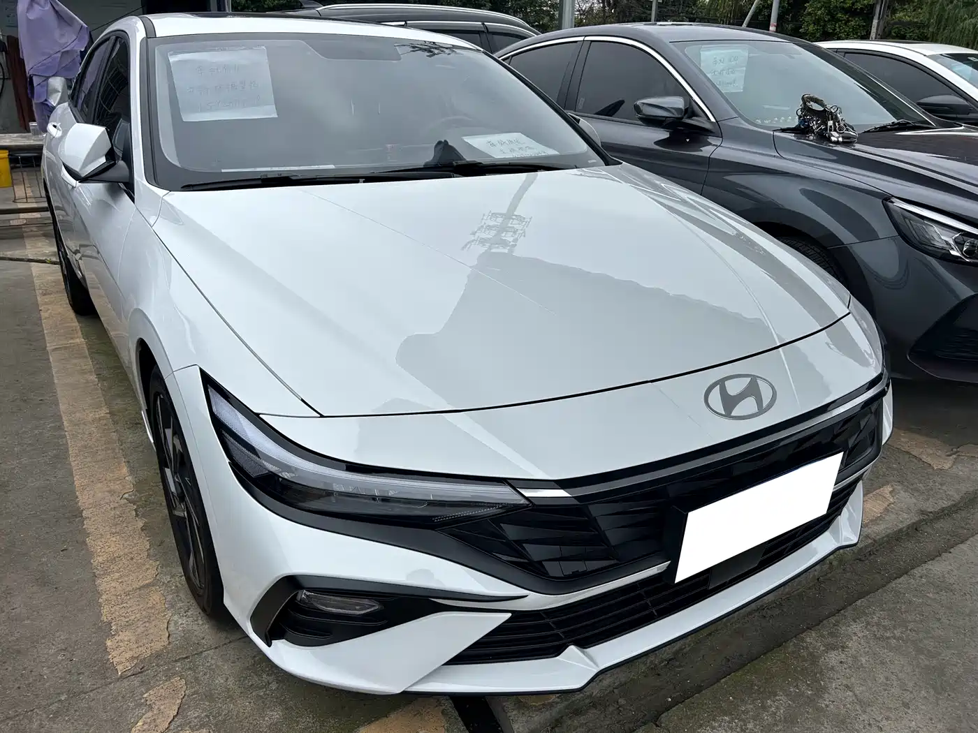 Hyundai Elantra 2023