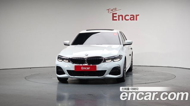 BMW 3 серии 2021