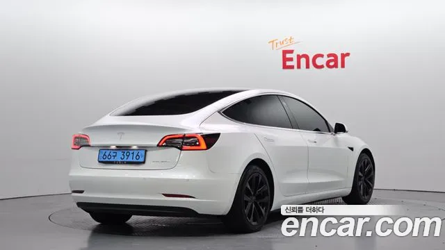 Tesla Model 3 2020