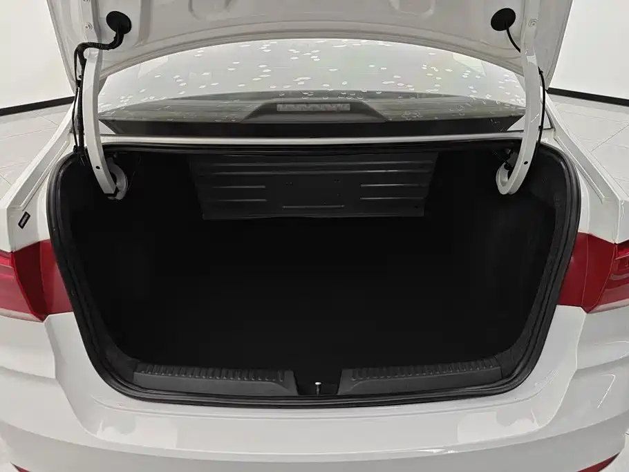 Volkswagen Santana 2023