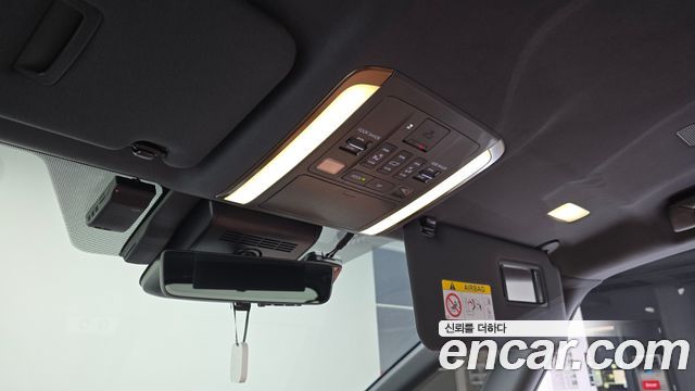 Toyota Alphard 2025