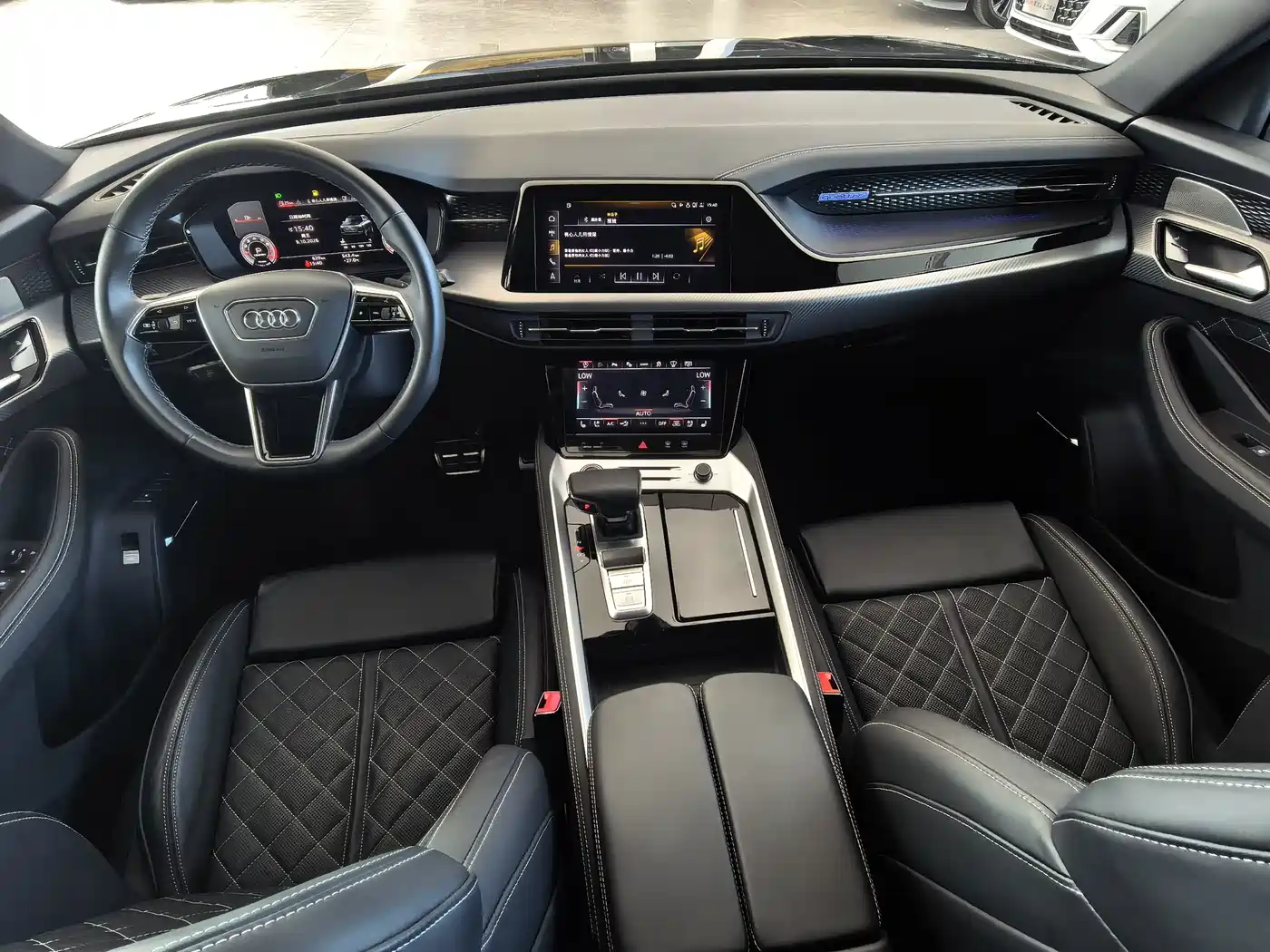 Audi Q6 2025