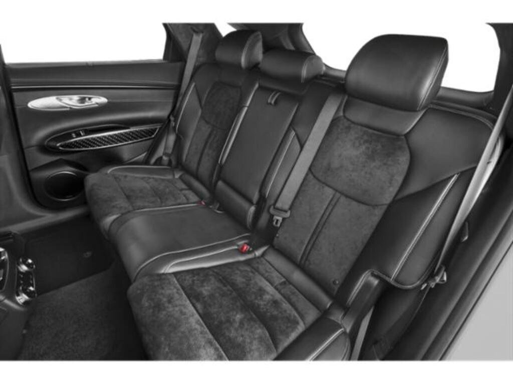 Genesis GV70 2024