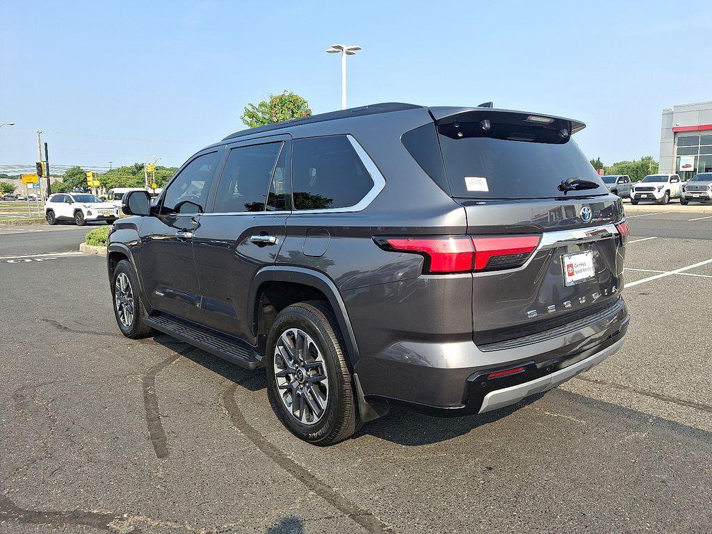 Toyota Sequoia 2023