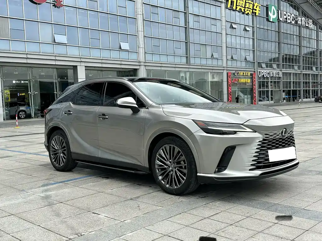 Lexus RX 2023