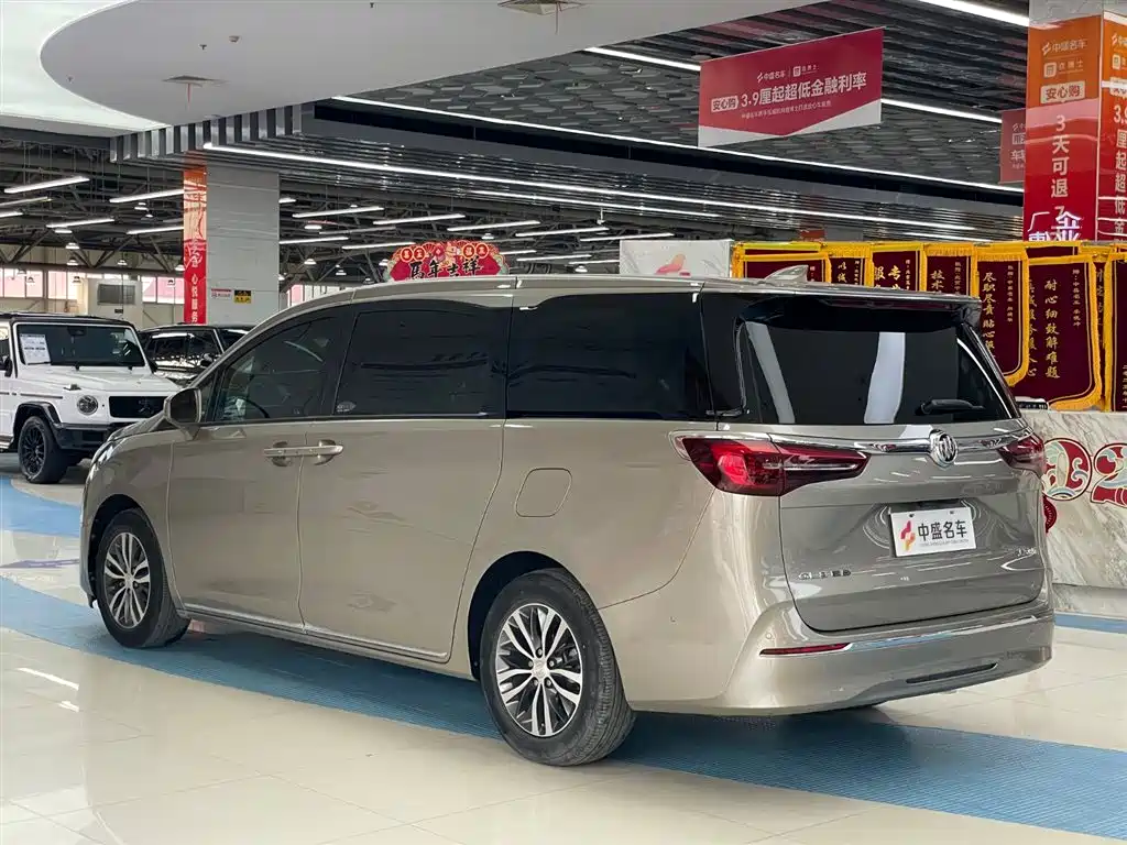 Buick GL8 2024
