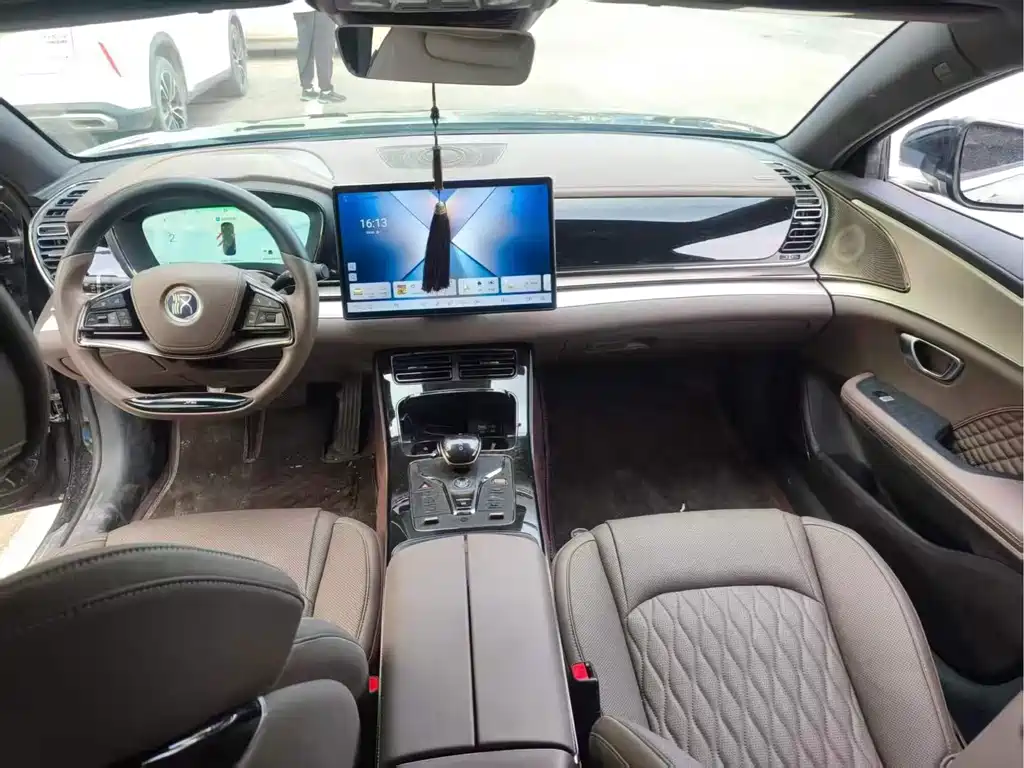 BYD Han 2024