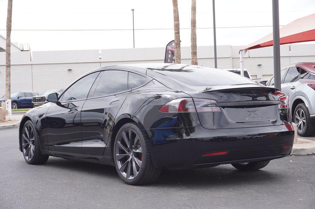 Tesla Model S 2021
