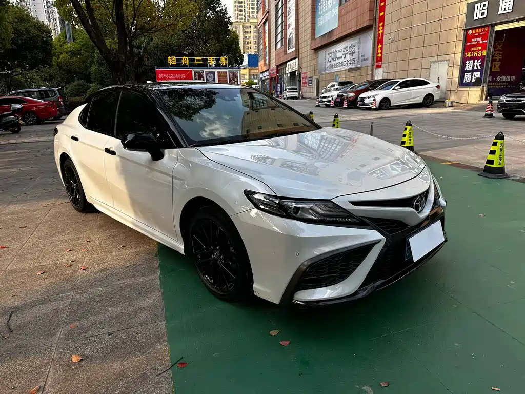 Toyota Camry 2023