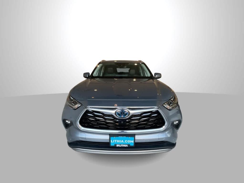 Toyota Highlander 2021