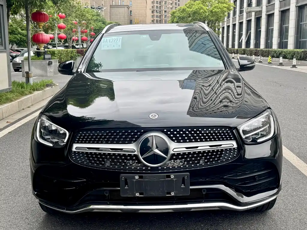 Mercedes-Benz GLC 2023