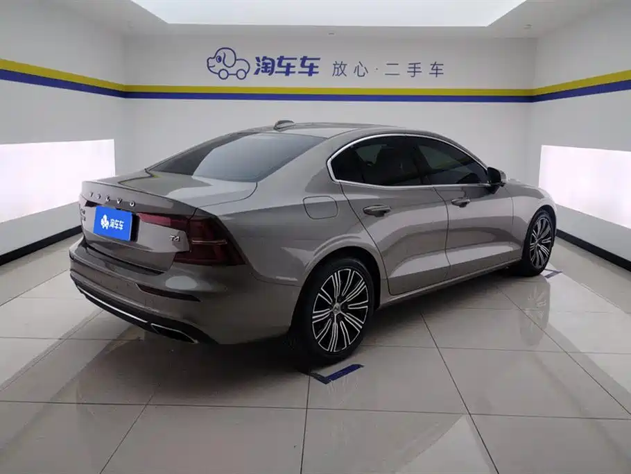 Volvo S60 2021
