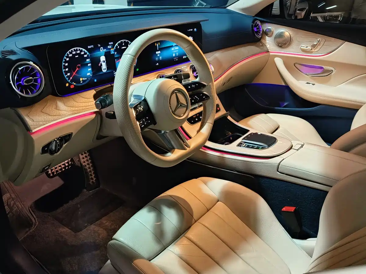 Mercedes-Benz E-Класс 2024