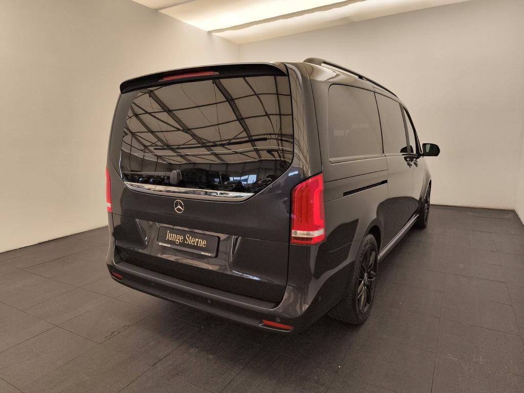 Mercedes-Benz V 300 2023