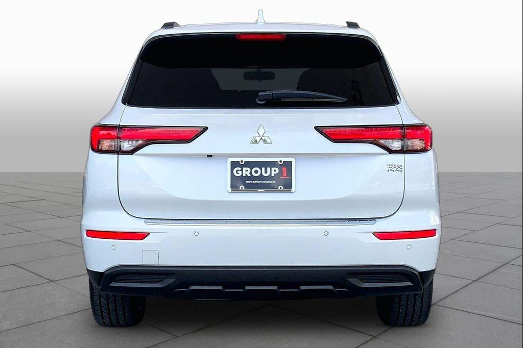 Mitsubishi Outlander 2022