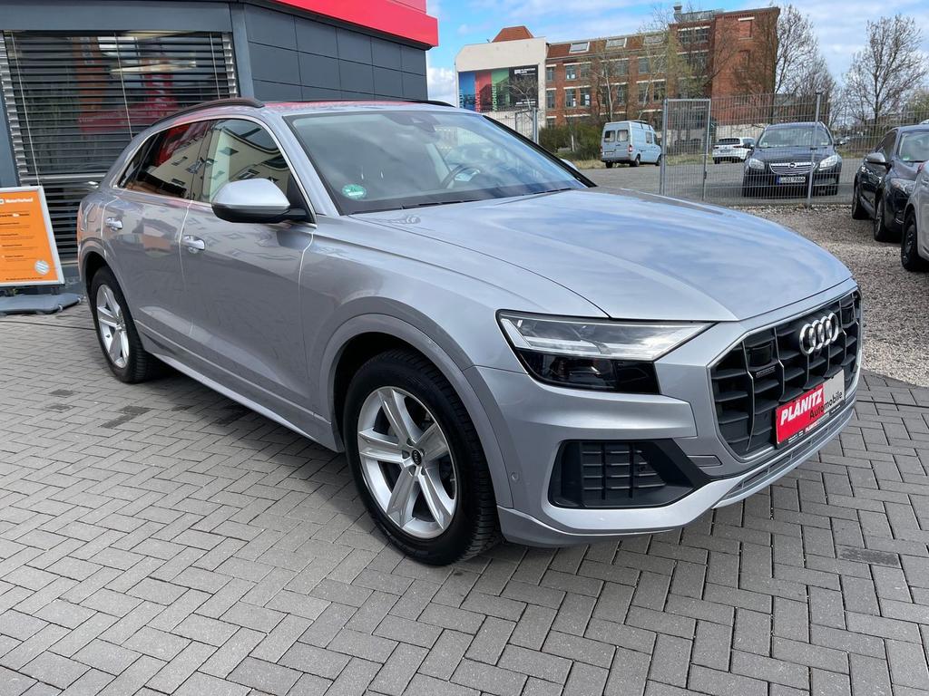 Audi Q8 2021