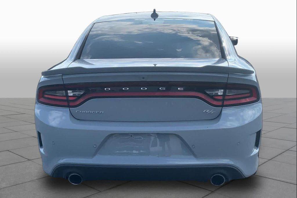 Dodge Charger 2021