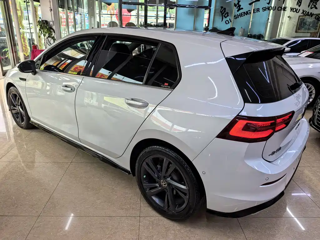 Volkswagen Golf 2022