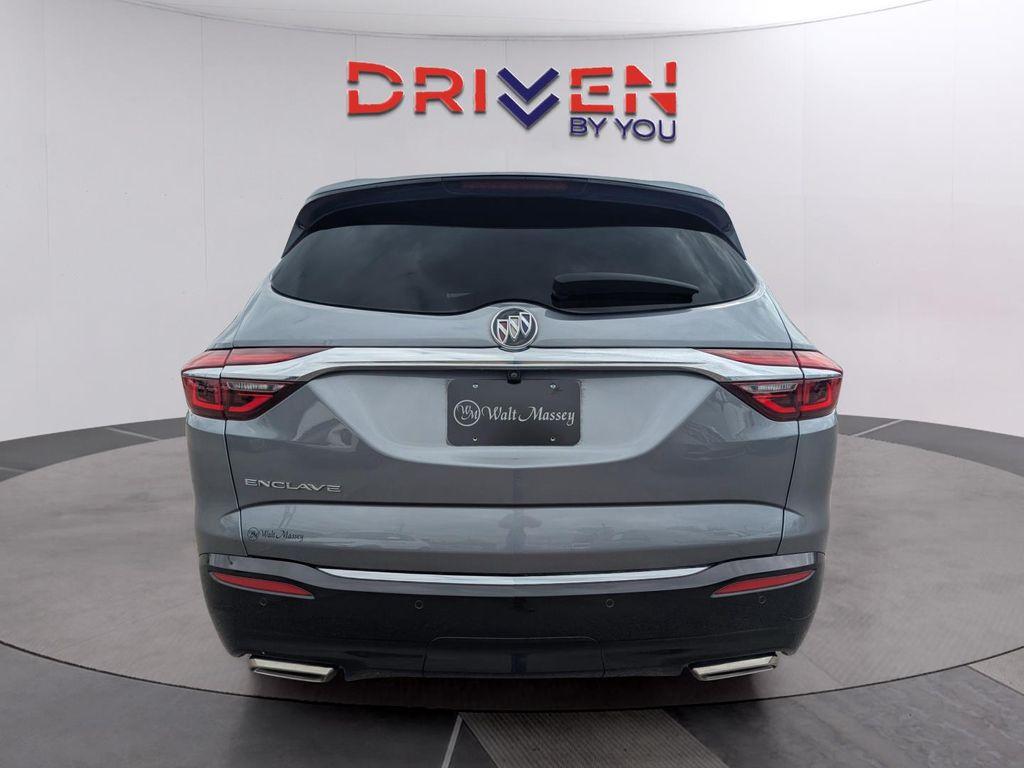 Buick Enclave 2021