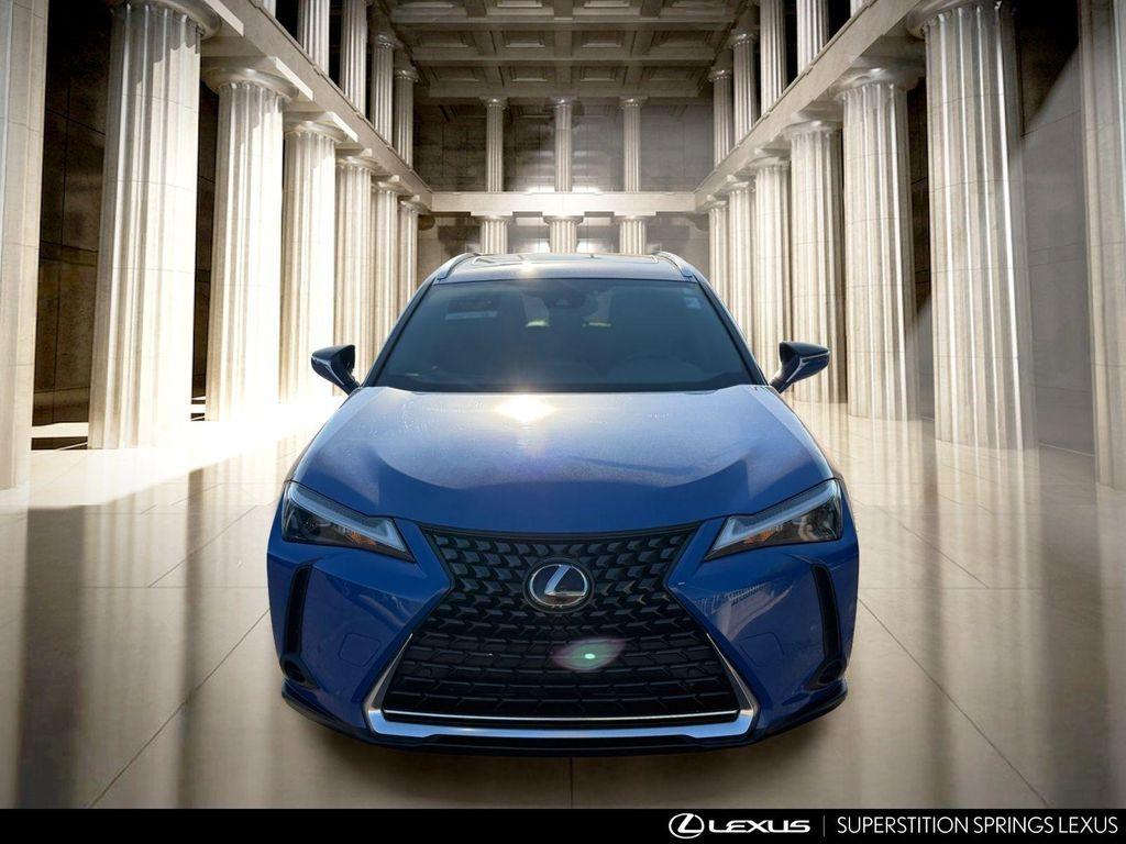 Lexus UX 2024