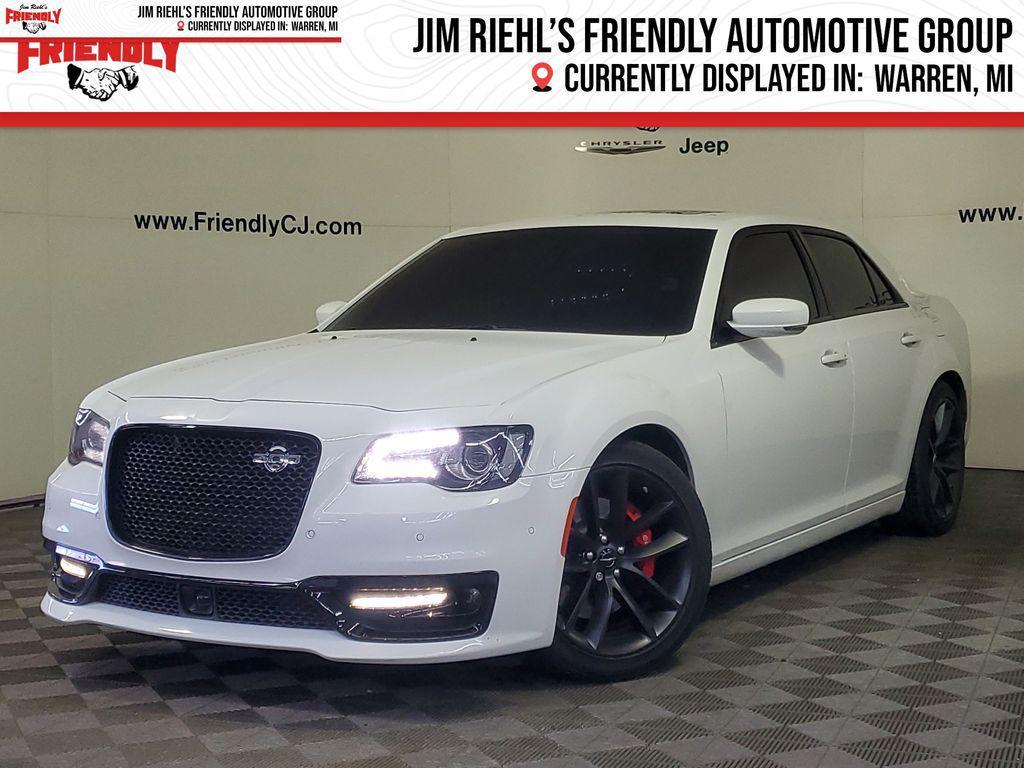Chrysler 300 2023