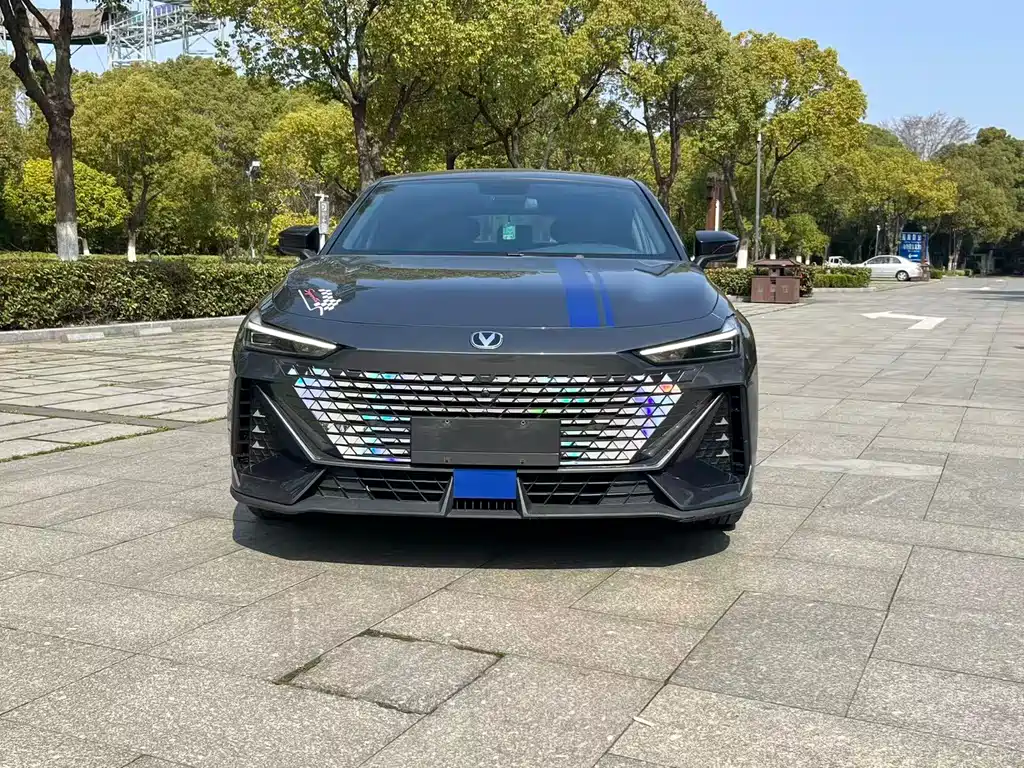 Changan UNI-V 2022