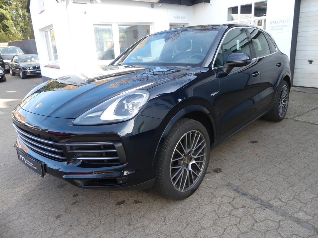 Porsche Cayenne 2021