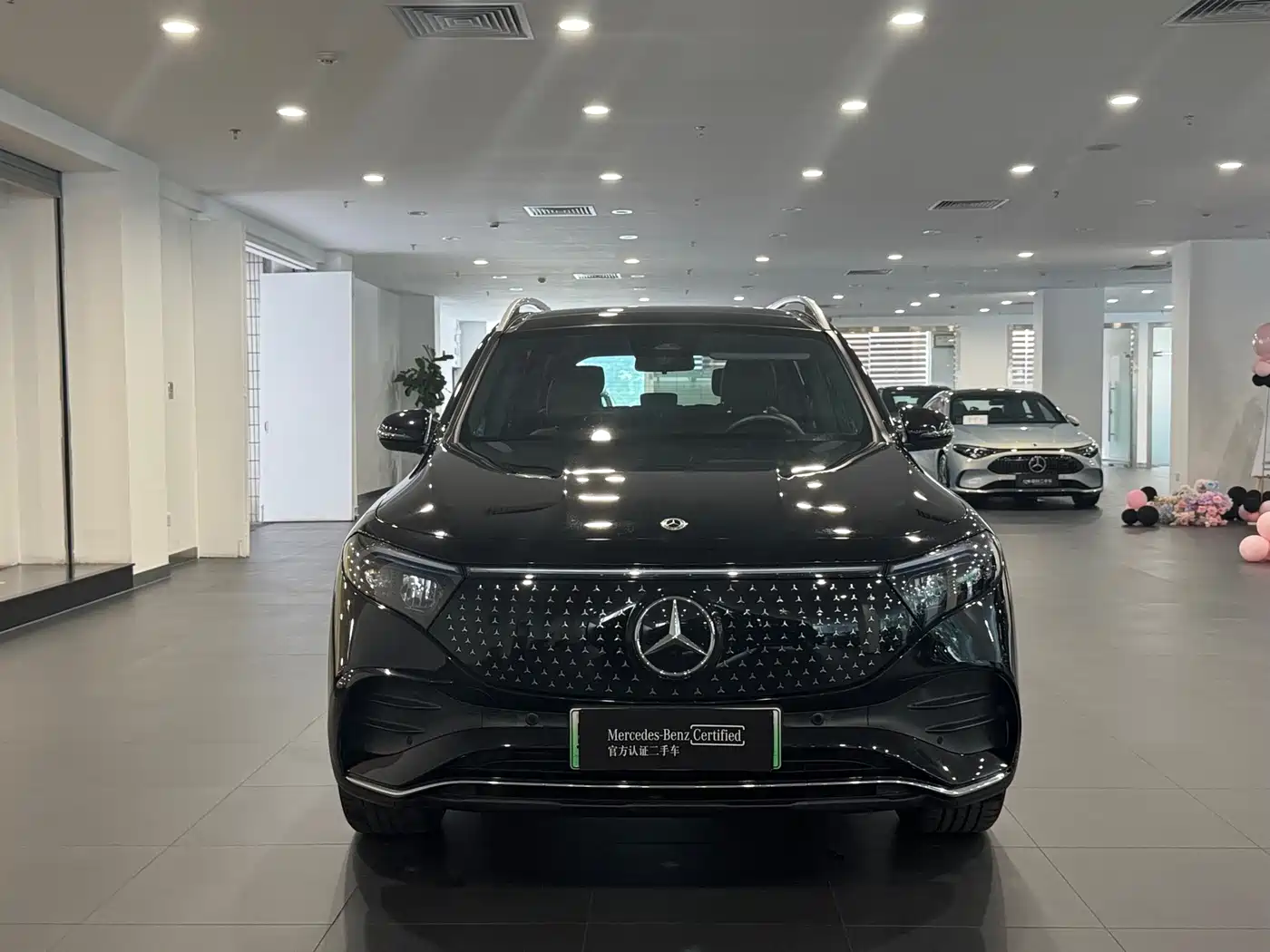 Mercedes-Benz EQB 2024