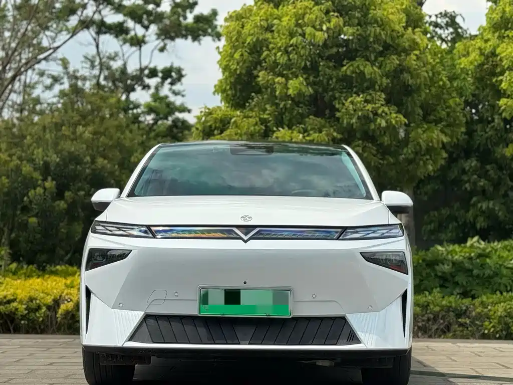 Venucia VX6 2023