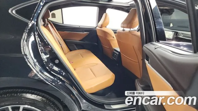 Toyota Camry 2024