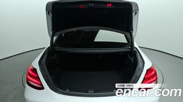 Mercedes-Benz E-Класс 2020