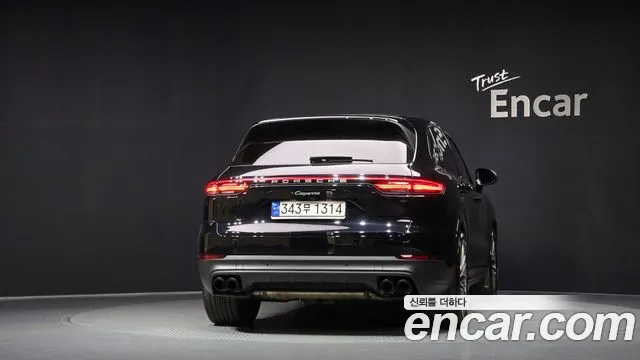 Porsche Cayenne 2022