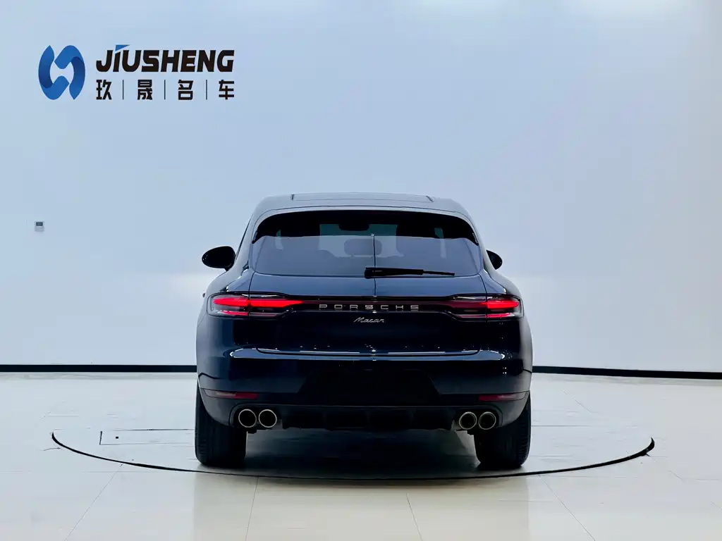 Porsche Macan 2021