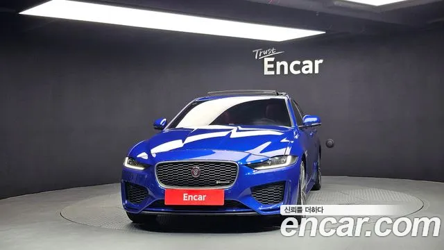 Jaguar XE 2020