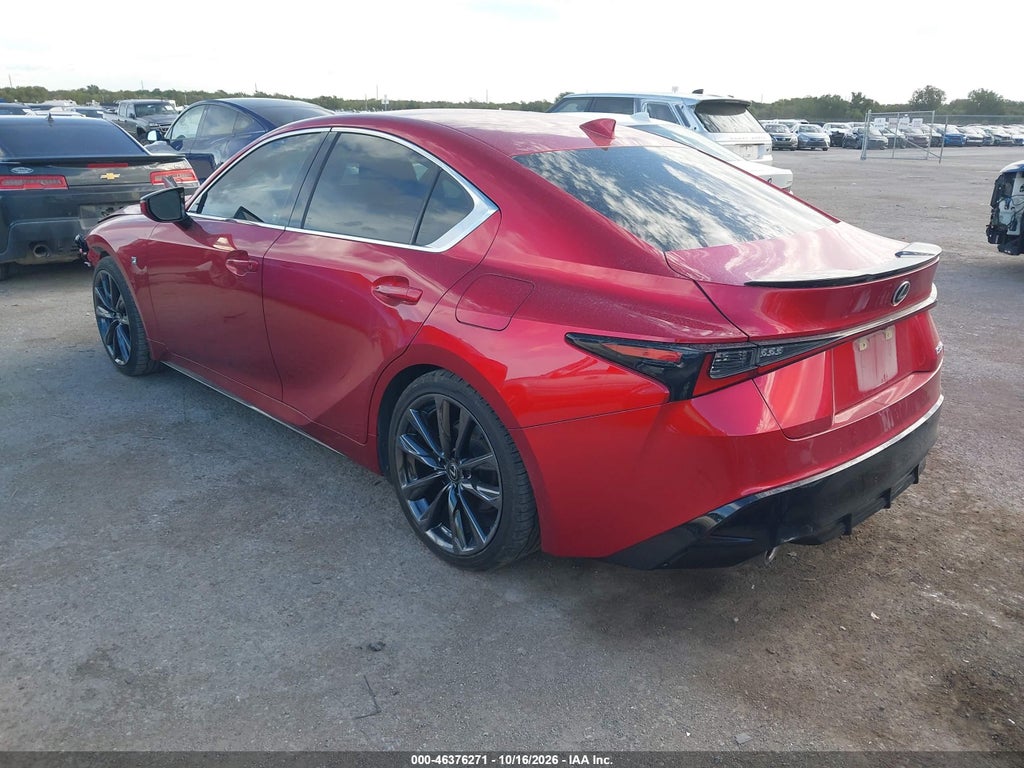 Lexus IS 2023