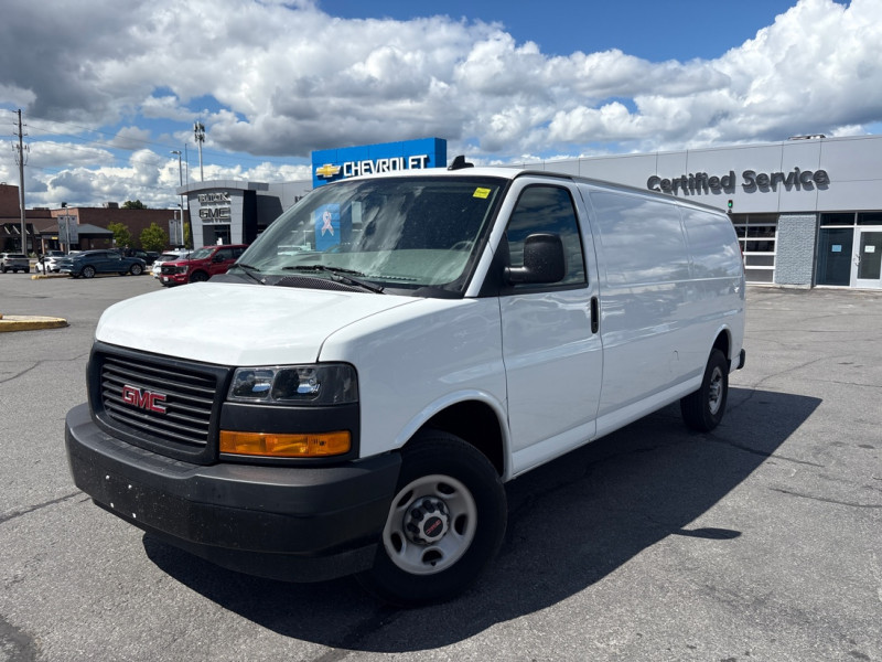 GMC Savana 2024