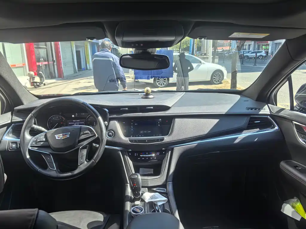 Cadillac XT5 2023