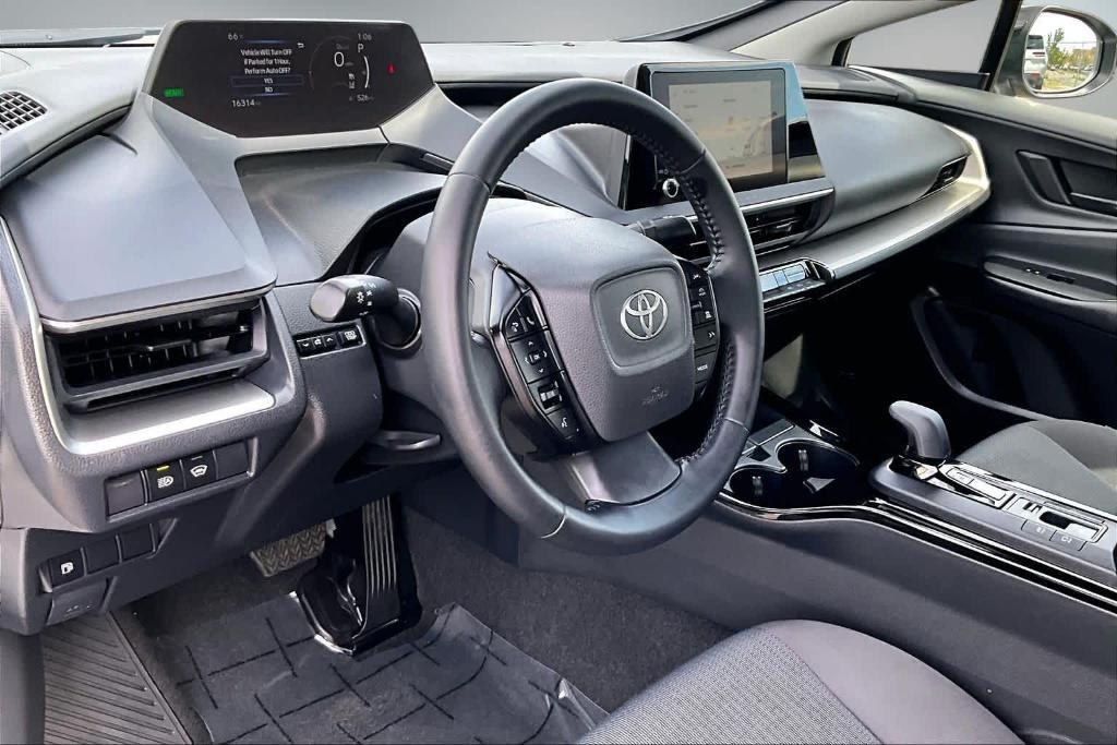 Toyota Prius 2025